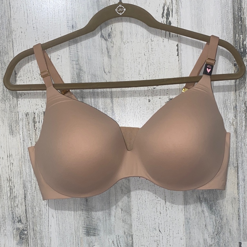 0306 Victoria's Secret Blush Seamless Bra